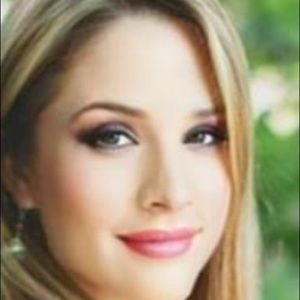 Meet your Posher, Lyndsie